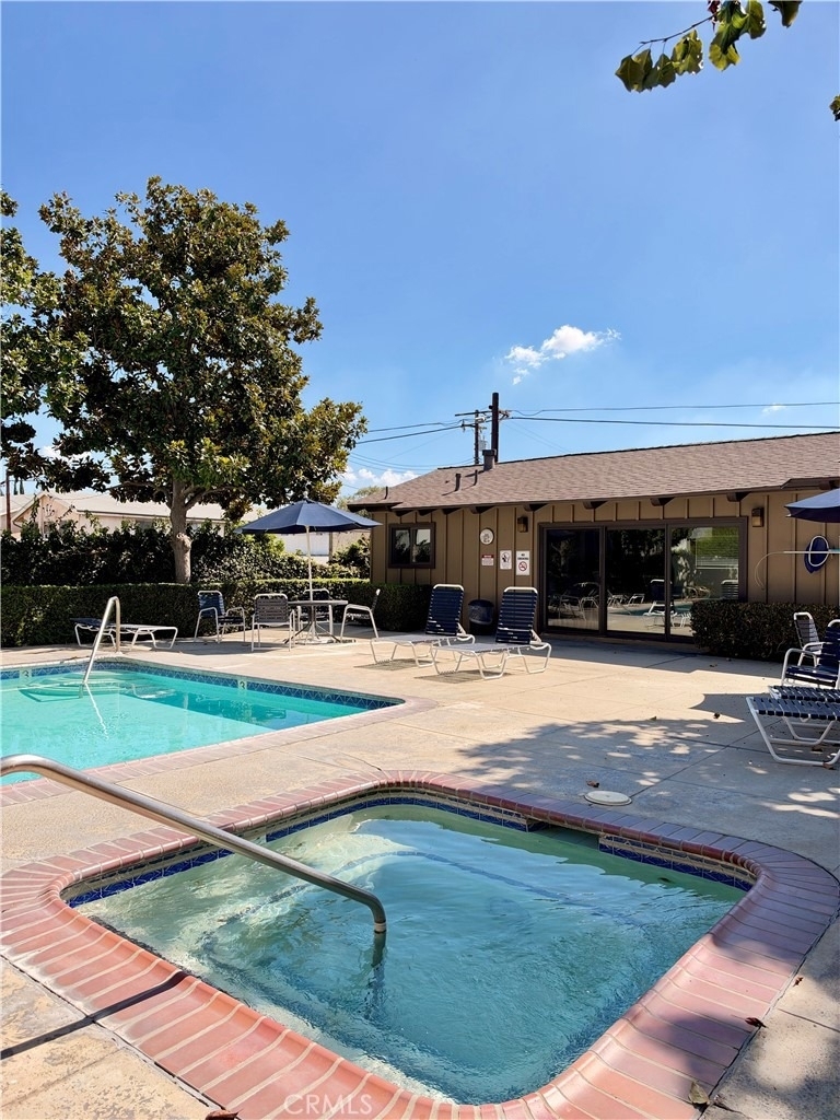 436 Fairview - Photo 6
