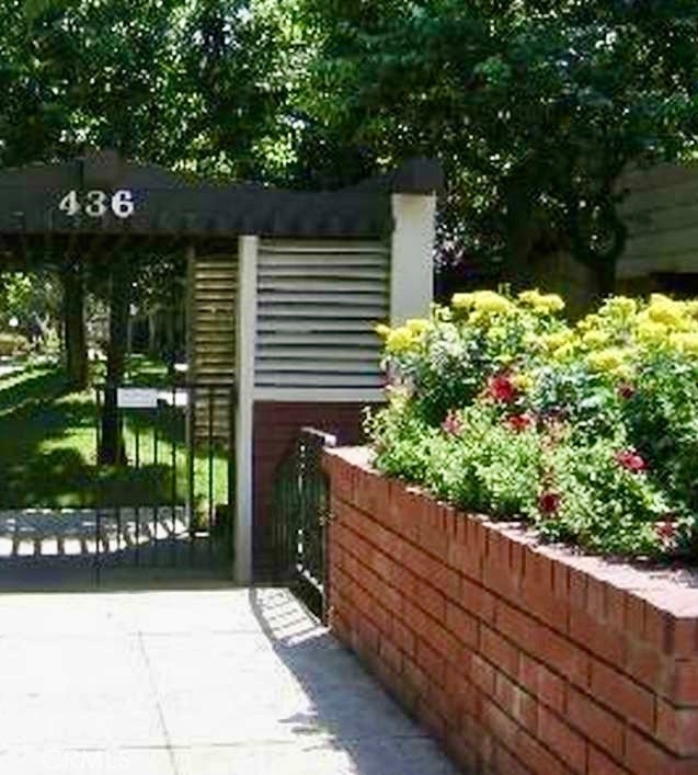 436 Fairview - Photo 1