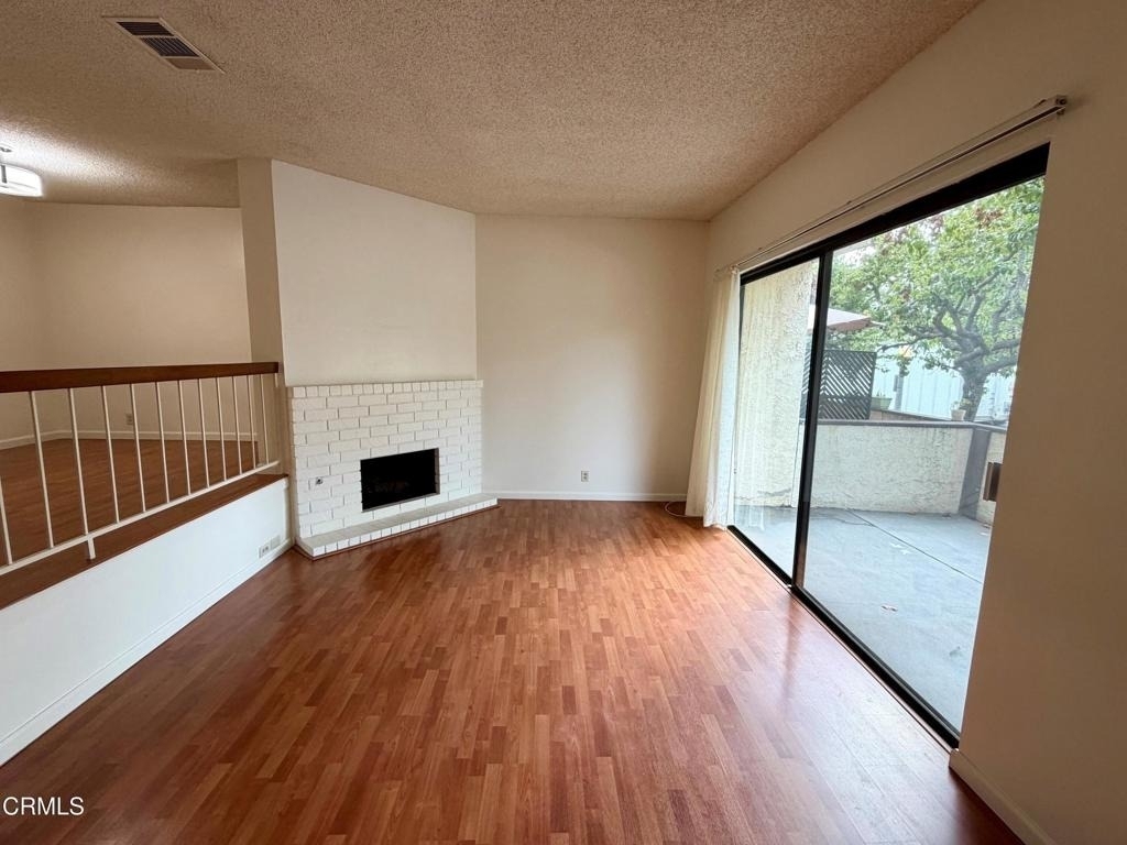 335 Wallis Street - Photo 4