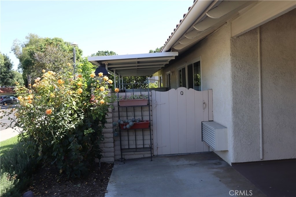 3169 Via Vista - Photo 3