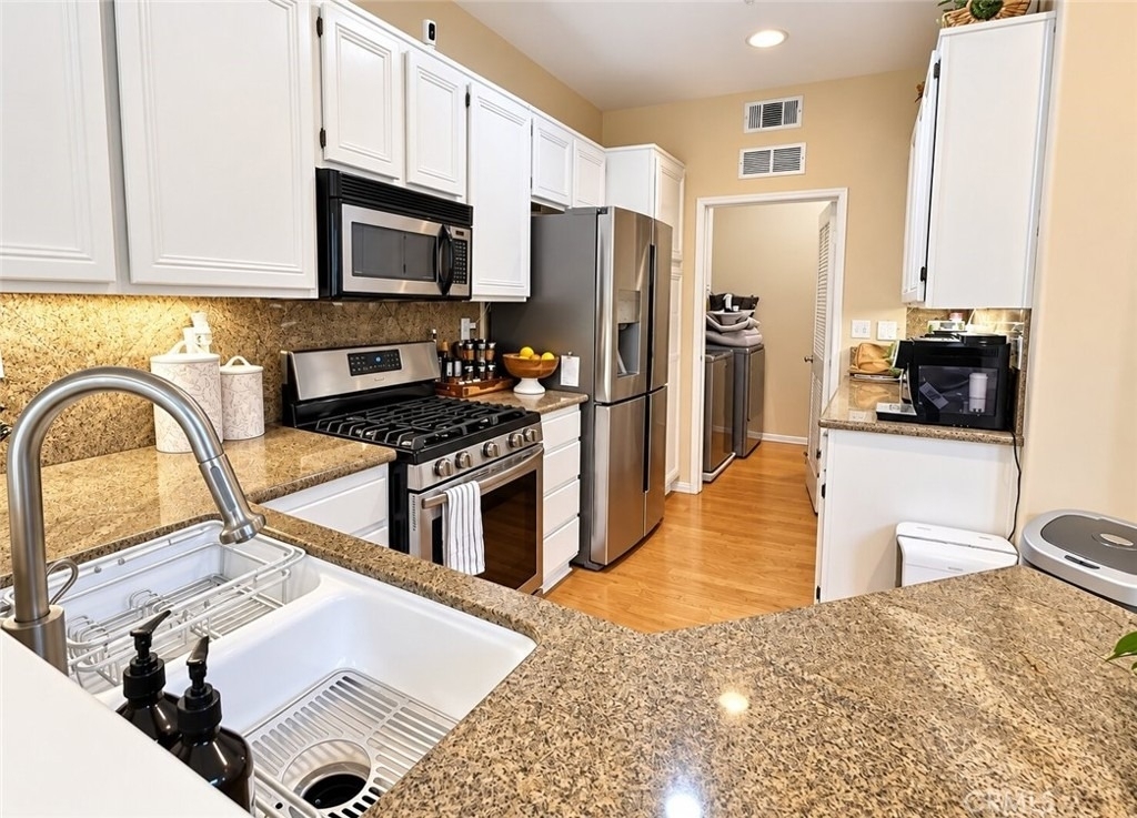 137 Islington - Photo 5