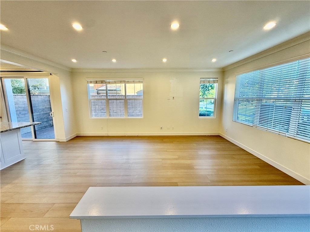 112 Crescent Moon - Photo 3