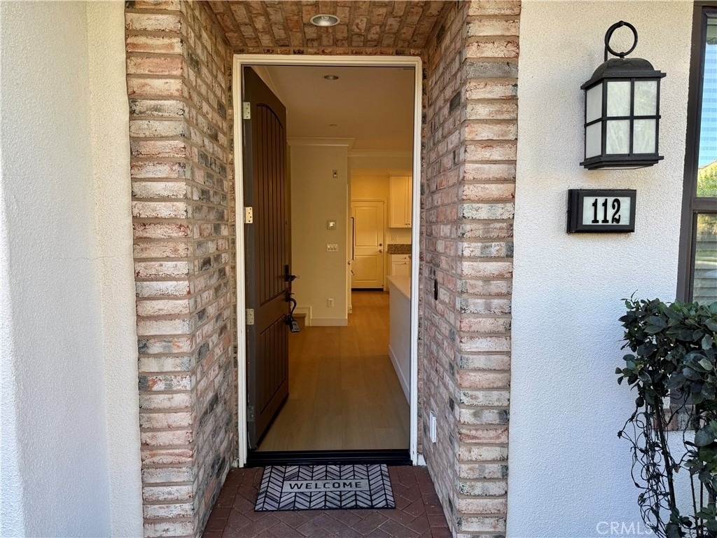 112 Crescent Moon - Photo 1