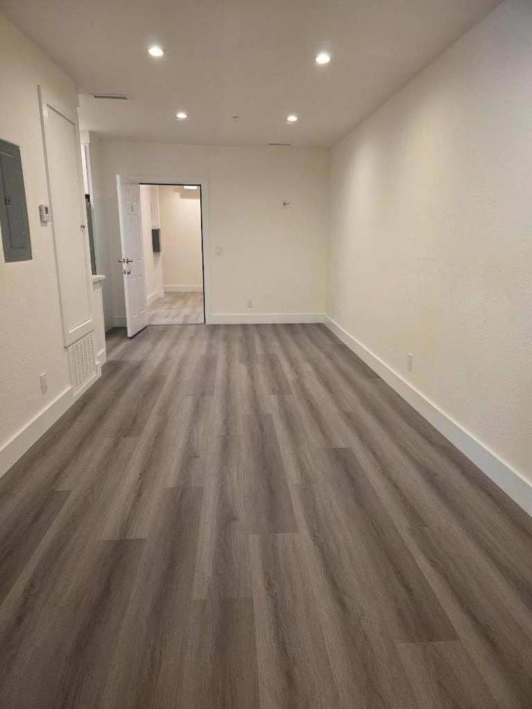 761 Lighthouse Avenue - Photo 13
