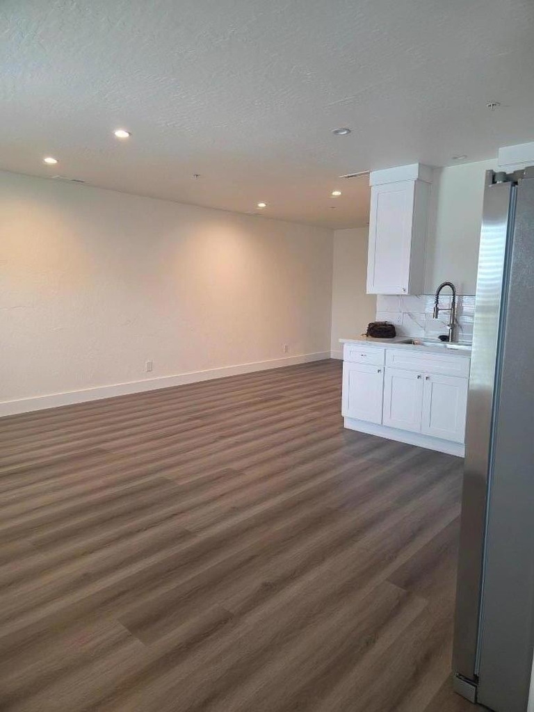 761 Lighthouse Avenue - Photo 18