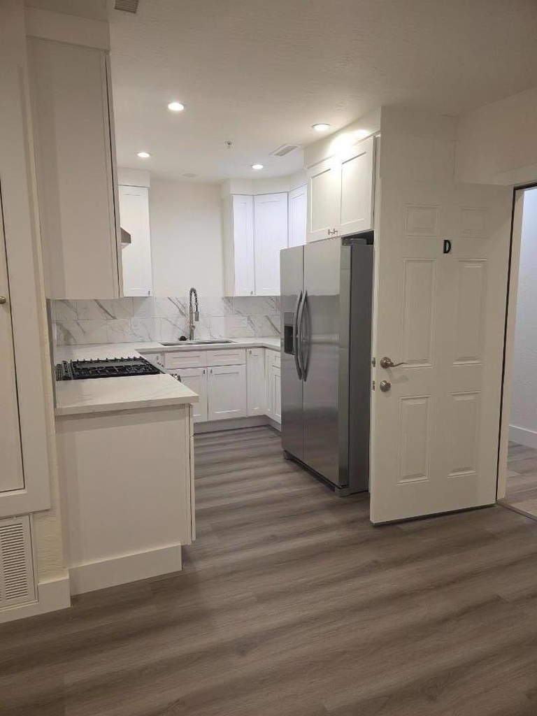761 Lighthouse Avenue - Photo 12