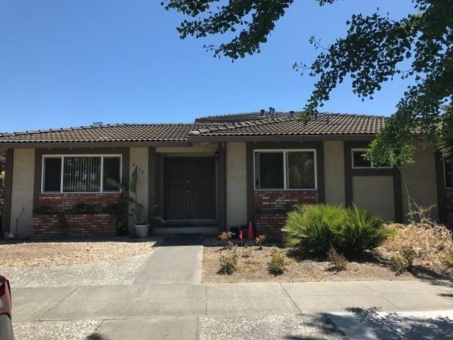 4416 Moorpark Ave - Photo 0