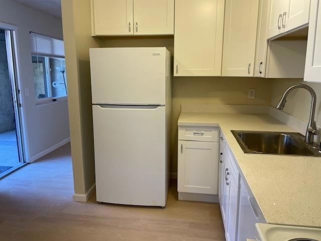 4416 Moorpark Ave - Photo 3