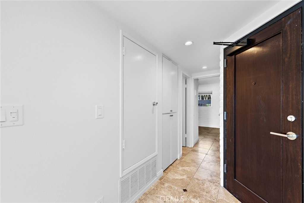 609 Sleepy Hollow Lane - Photo 11