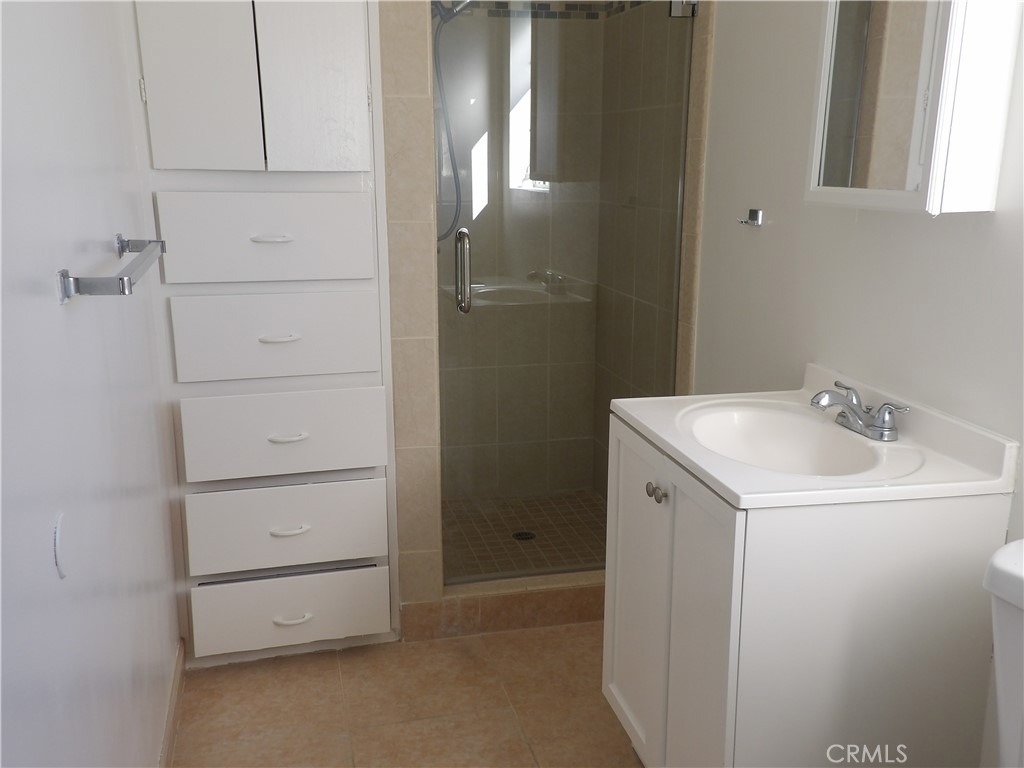 1618 1/2 W Gardena - Photo 1
