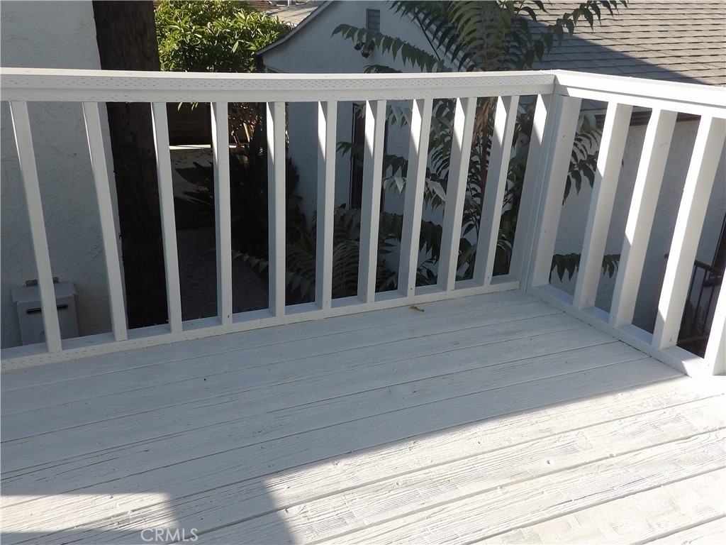 1618 1/2 W Gardena - Photo 2