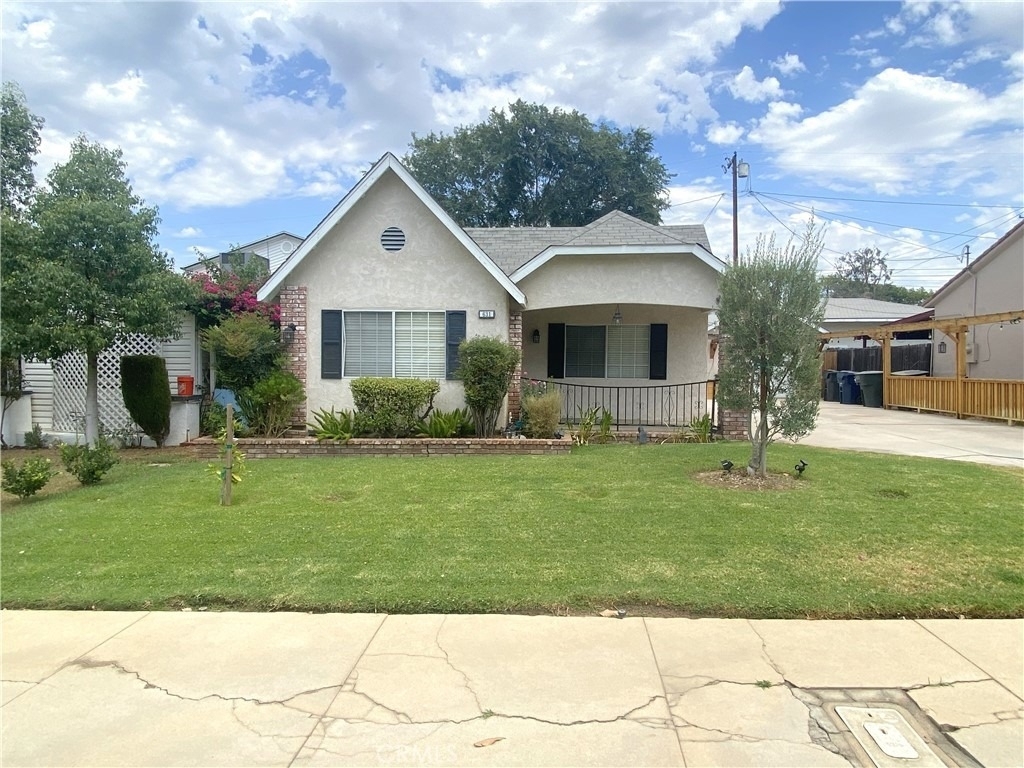 631 Harding Drive - Photo 0