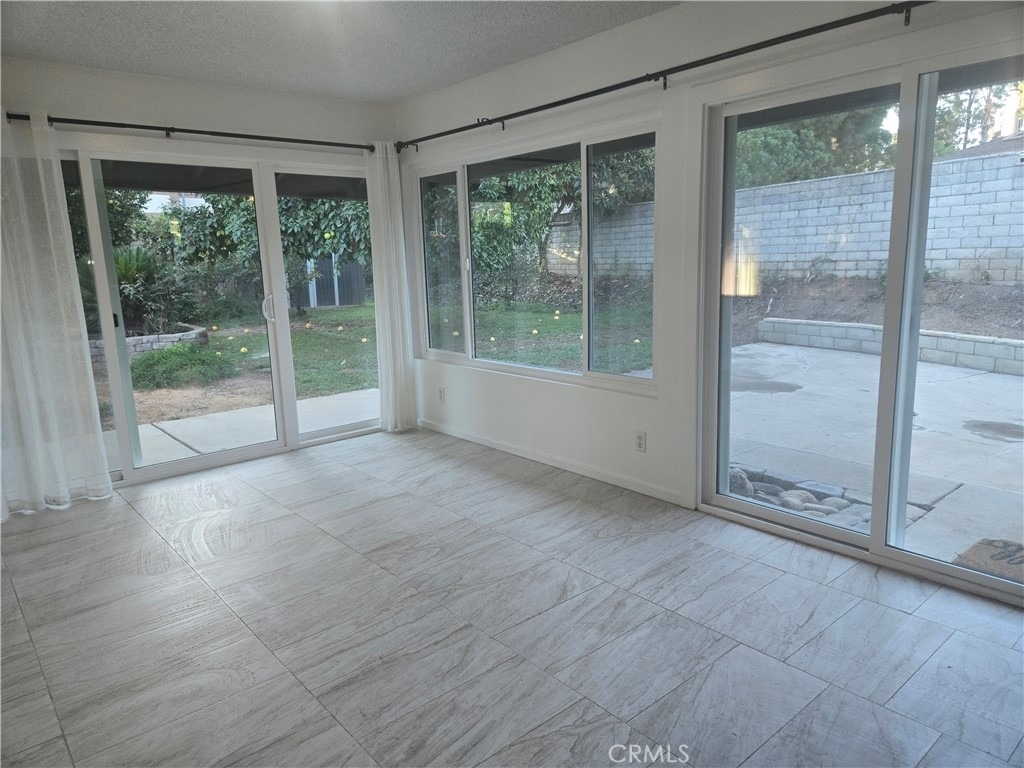 955 Le Conte Drive - Photo 4