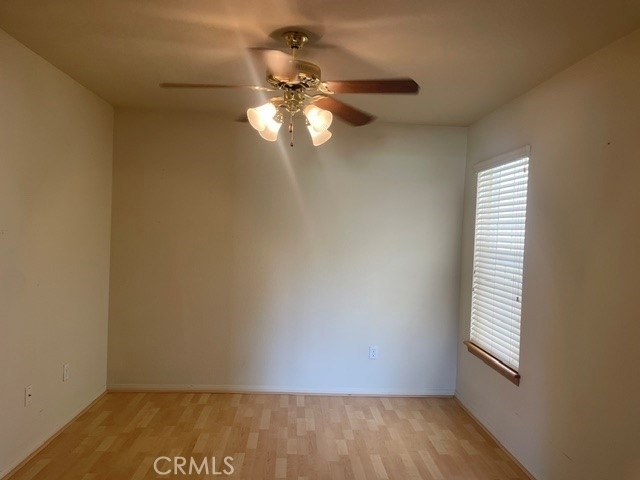 27401 Lakeview - Photo 4