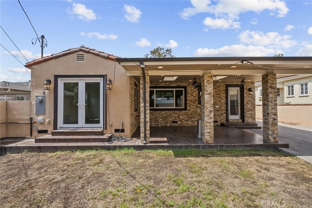 1134 Graynold Avenue - Photo 2