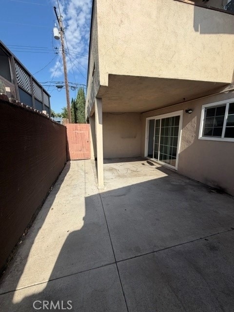 911 N Vineyard Avenue - Photo 10
