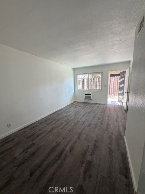911 N Vineyard Avenue - Photo 8