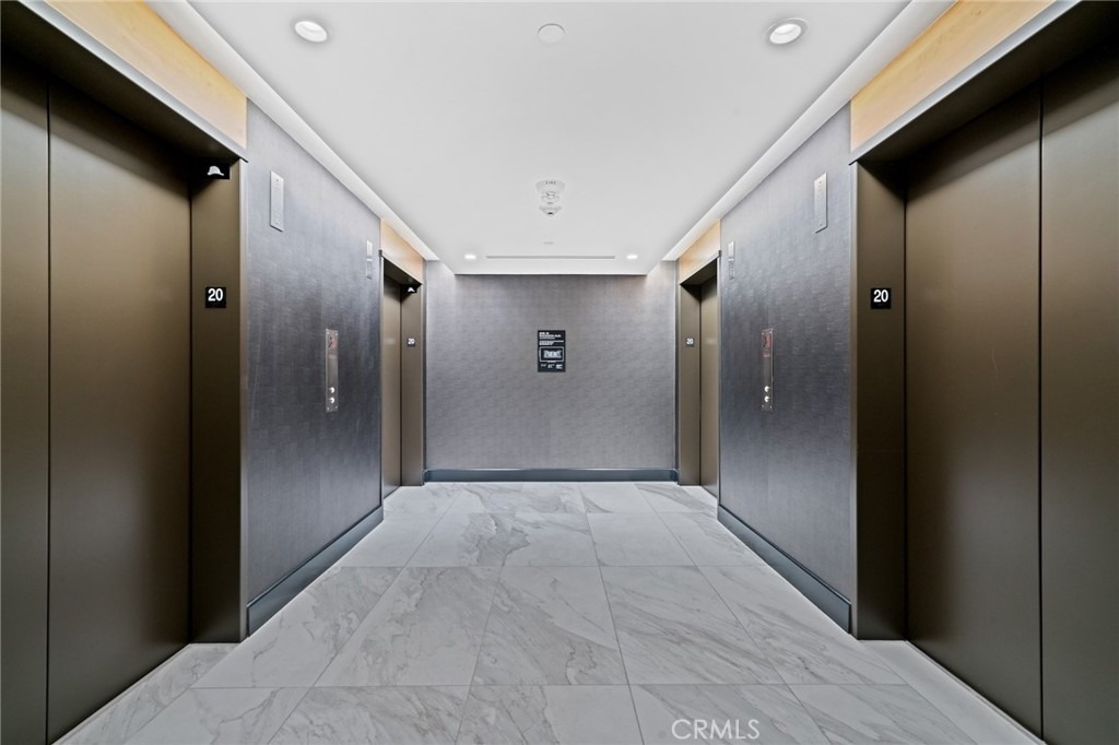 400 S Broadway - Photo 14