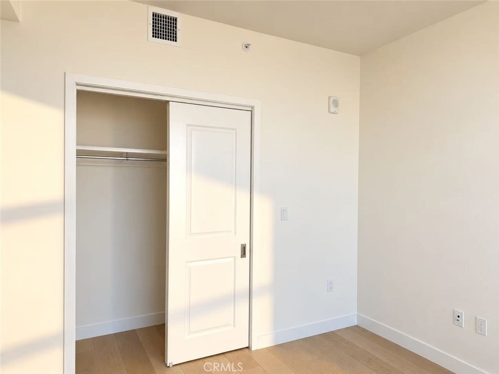 400 S Broadway - Photo 5