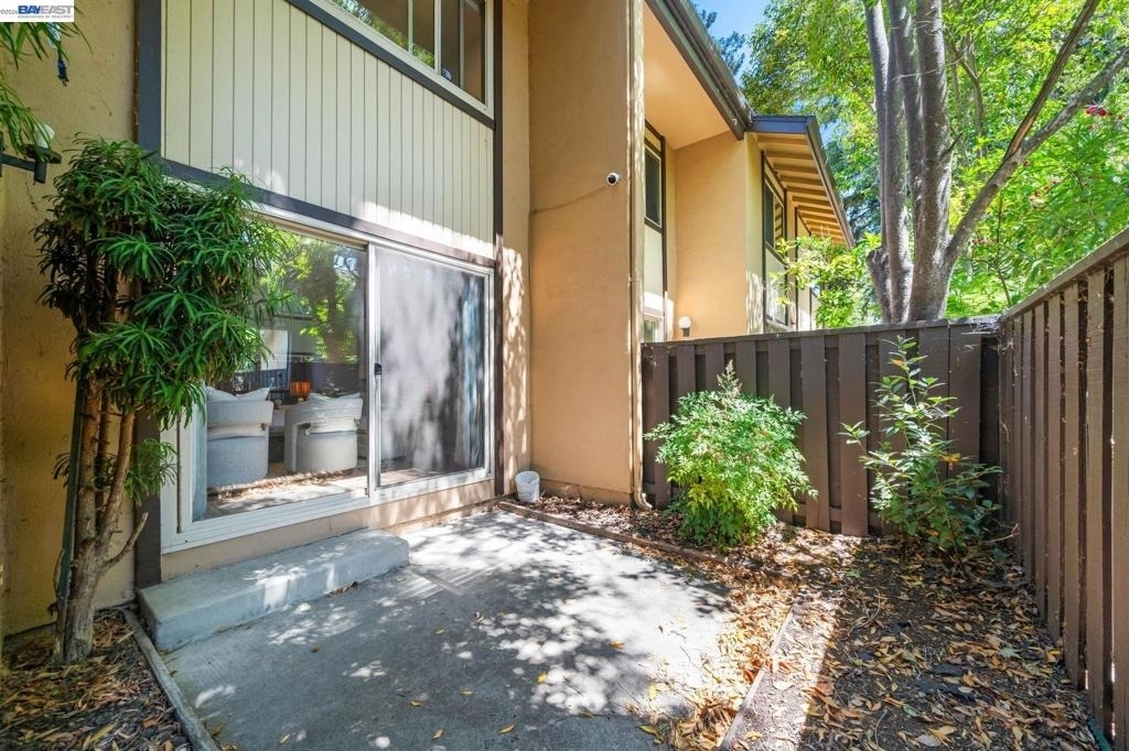 1828 Countrywood Ct - Photo 3