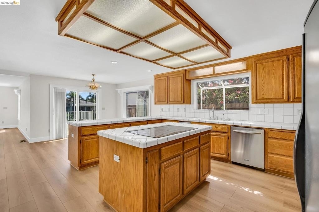 5650 Edgeview Dr - Photo 25