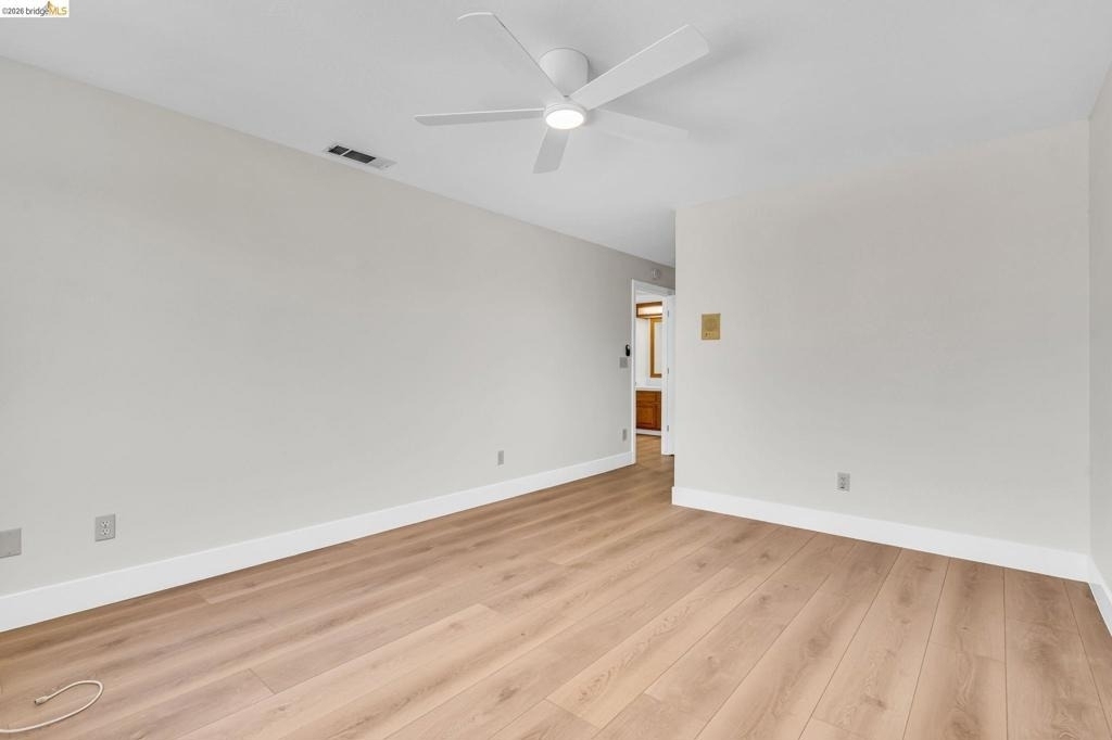 5650 Edgeview Dr - Photo 35