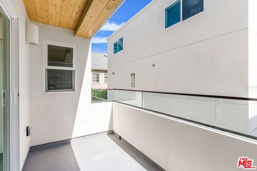 4303 Tujunga Avenue - Photo 13