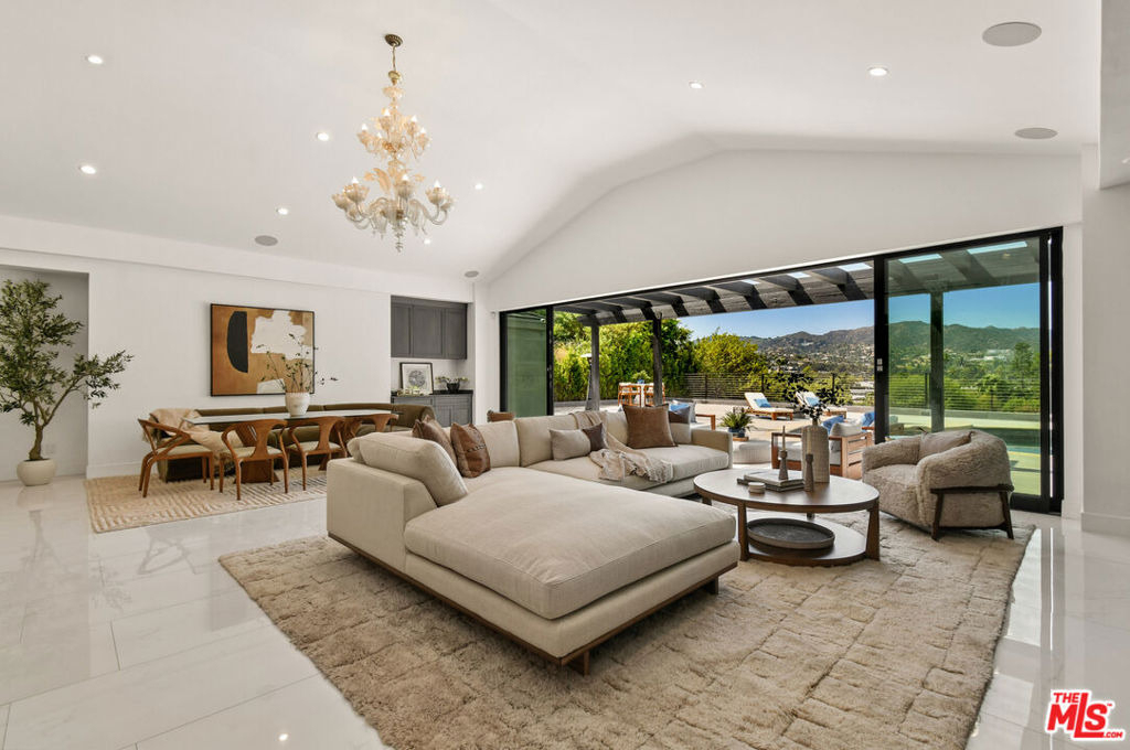 4423 Bergamo Drive - Photo 16