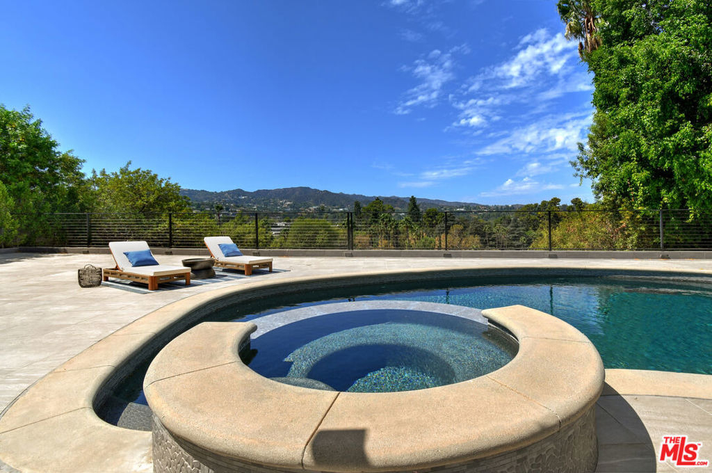 4423 Bergamo Drive - Photo 43