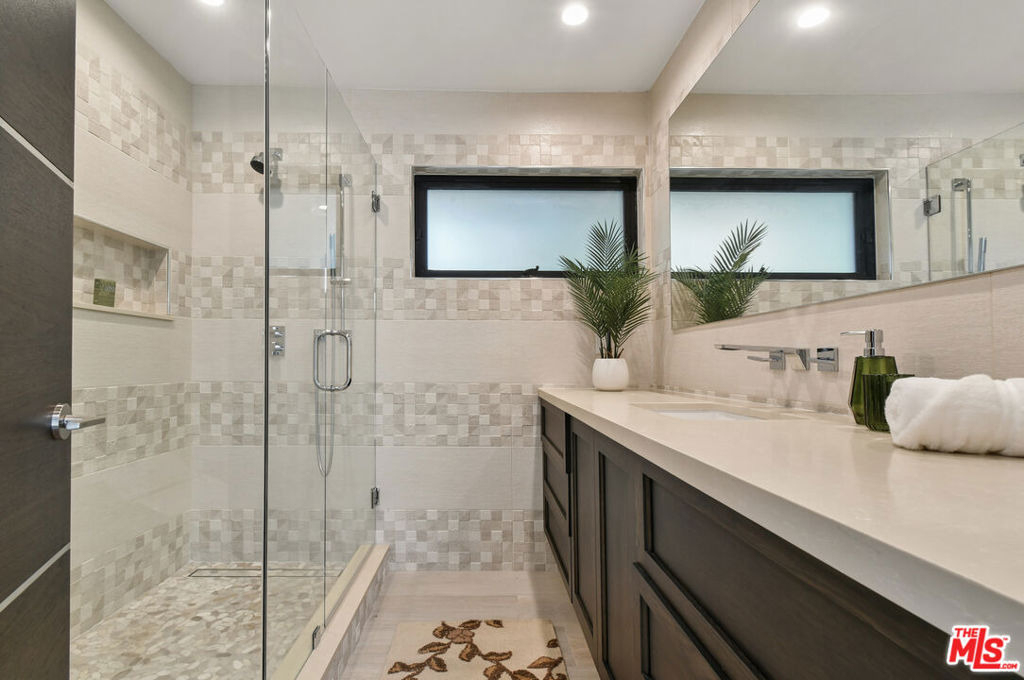 4423 Bergamo Drive - Photo 26