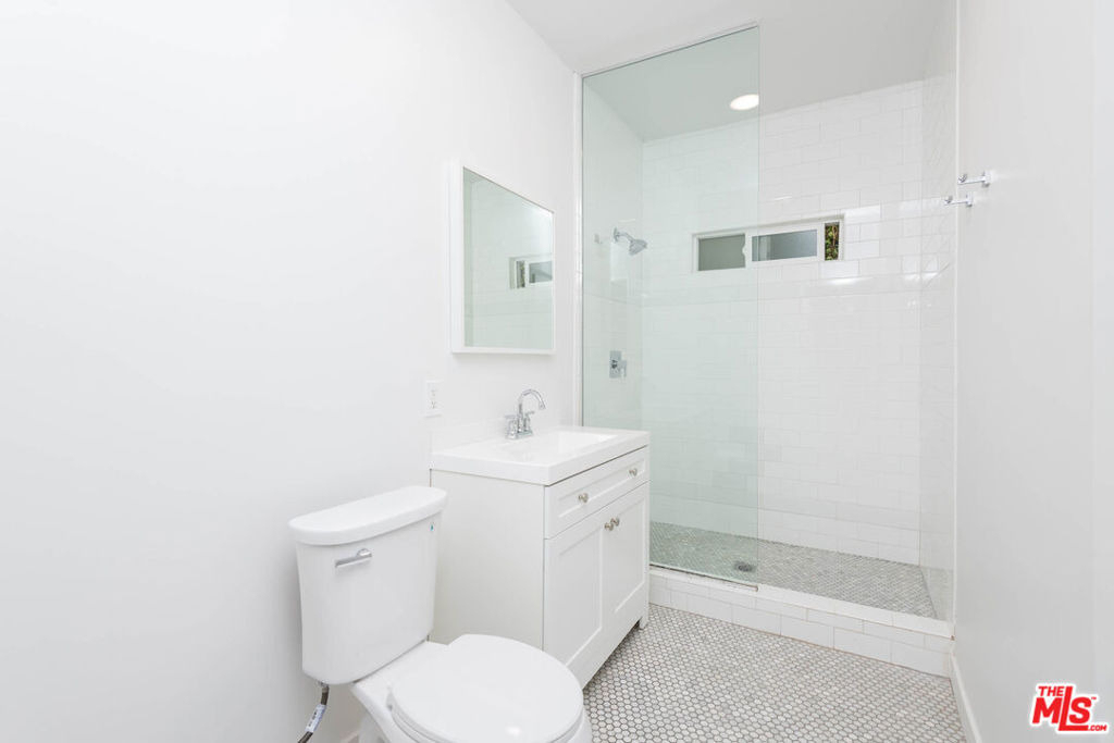 7714 Rosewood Avenue - Photo 9