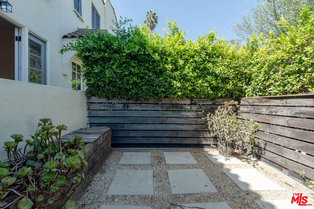 7714 Rosewood Avenue - Photo 15