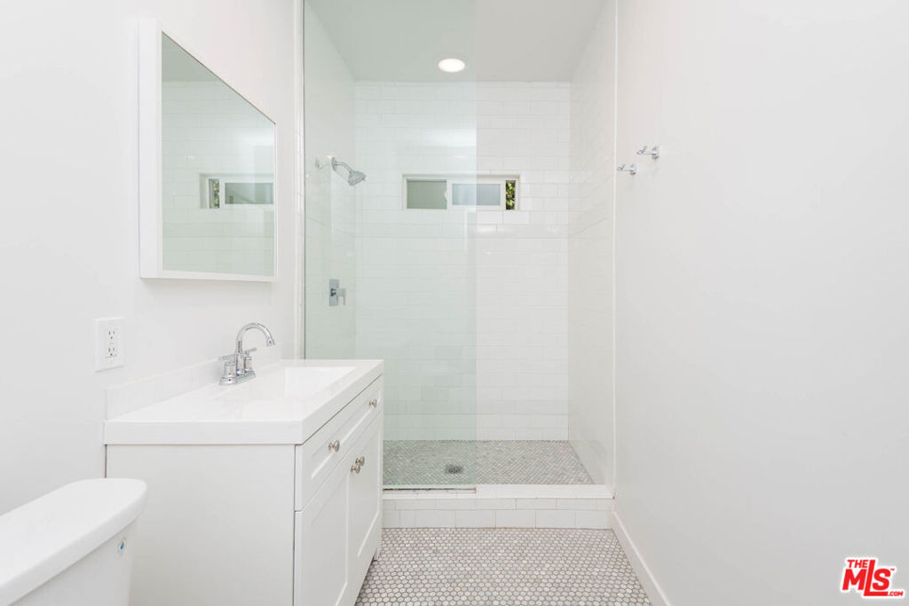 7714 Rosewood Avenue - Photo 10