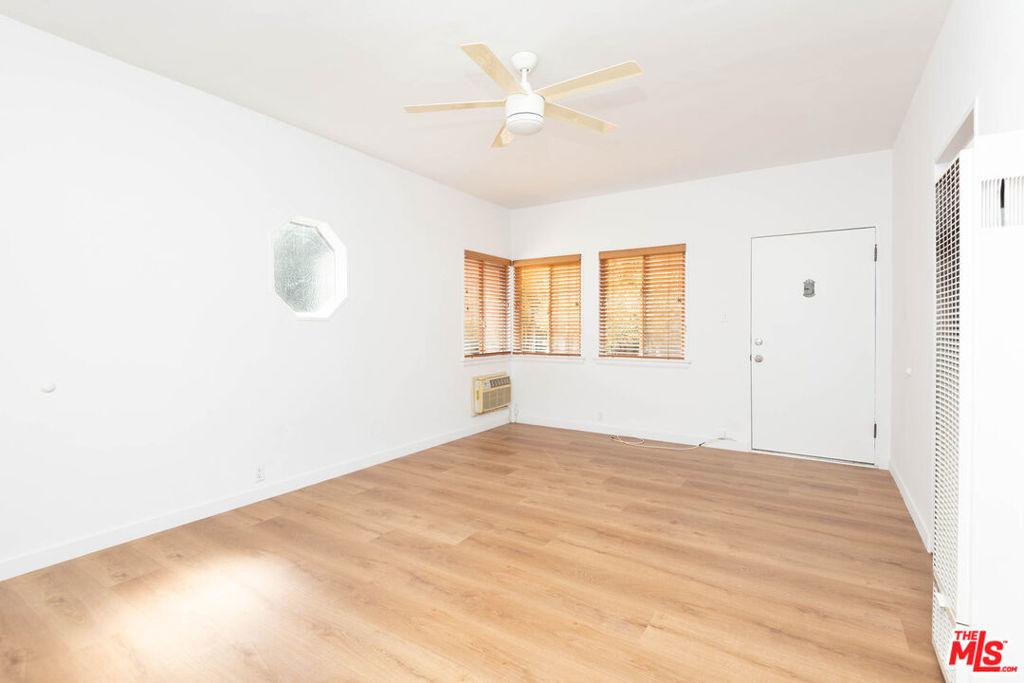 9025 Rangely Avenue - Photo 4