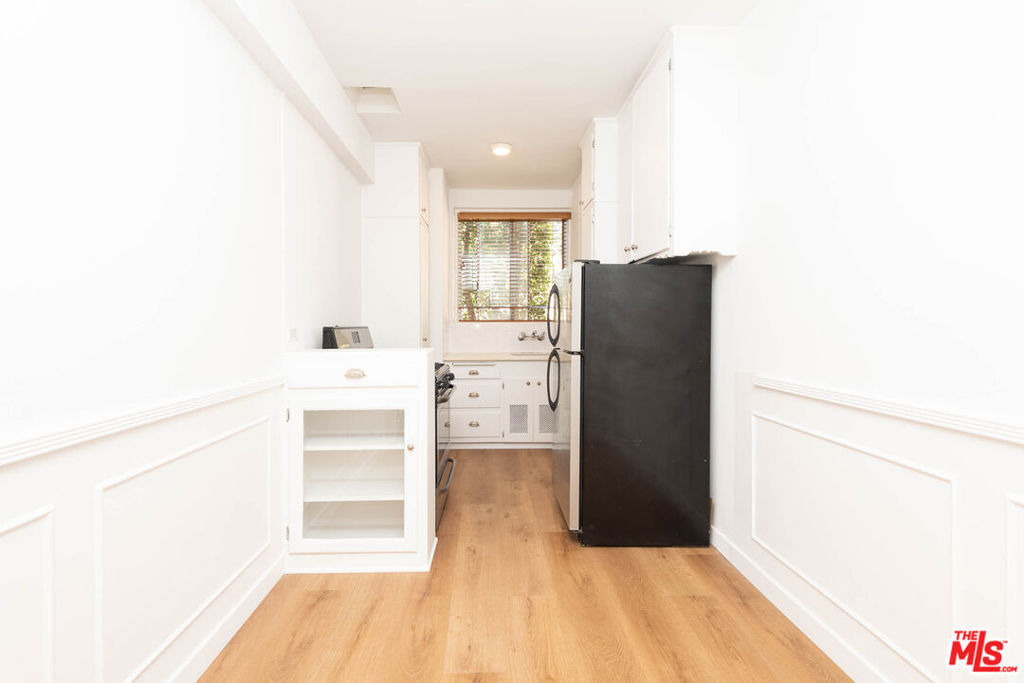 9025 Rangely Avenue - Photo 6