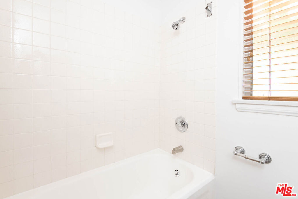9025 Rangely Avenue - Photo 13