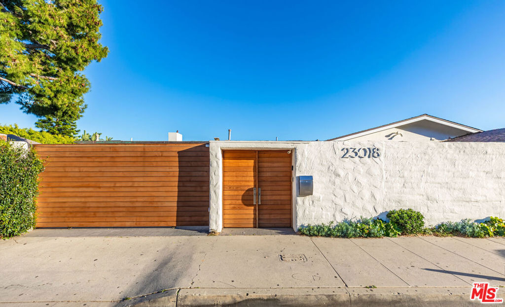 23018 Pacific Coast Highway - Photo 4