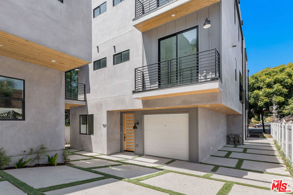 1821 N Ashmore Street - Photo 17