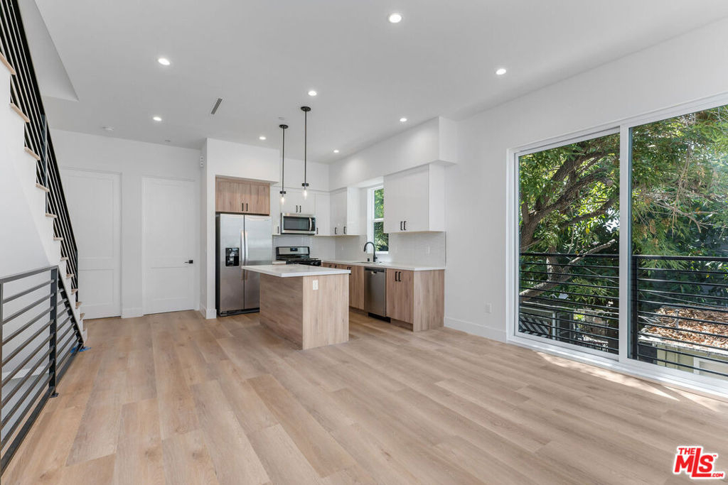 1821 N Ashmore Street - Photo 18