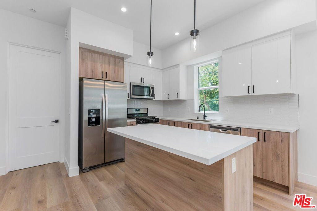 1821 N Ashmore Street - Photo 20