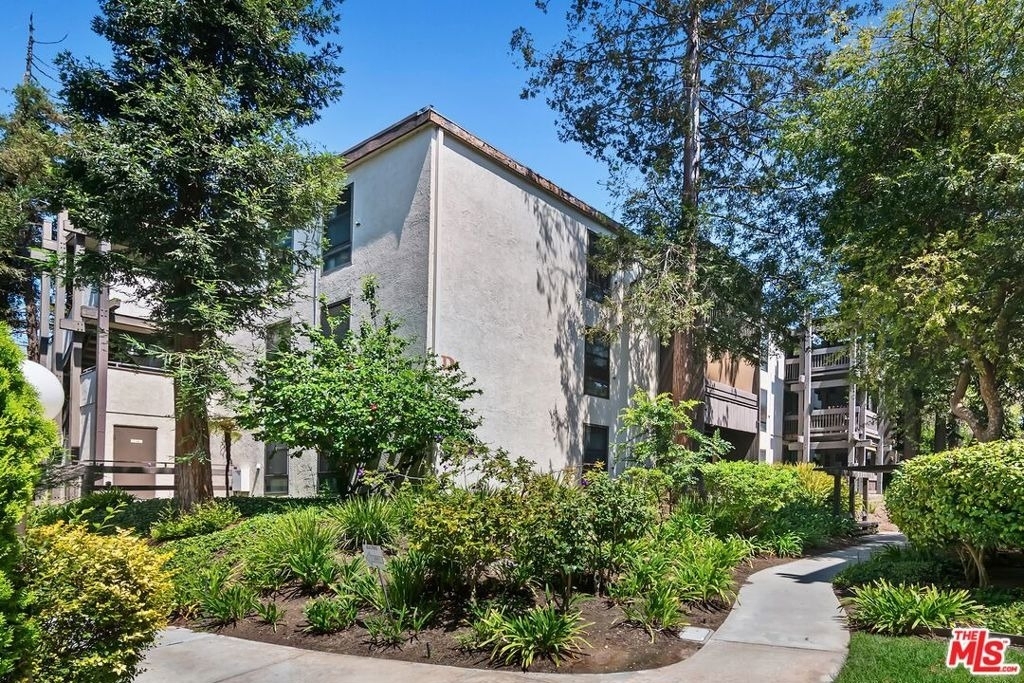 7742 Redlands Street - Photo 2