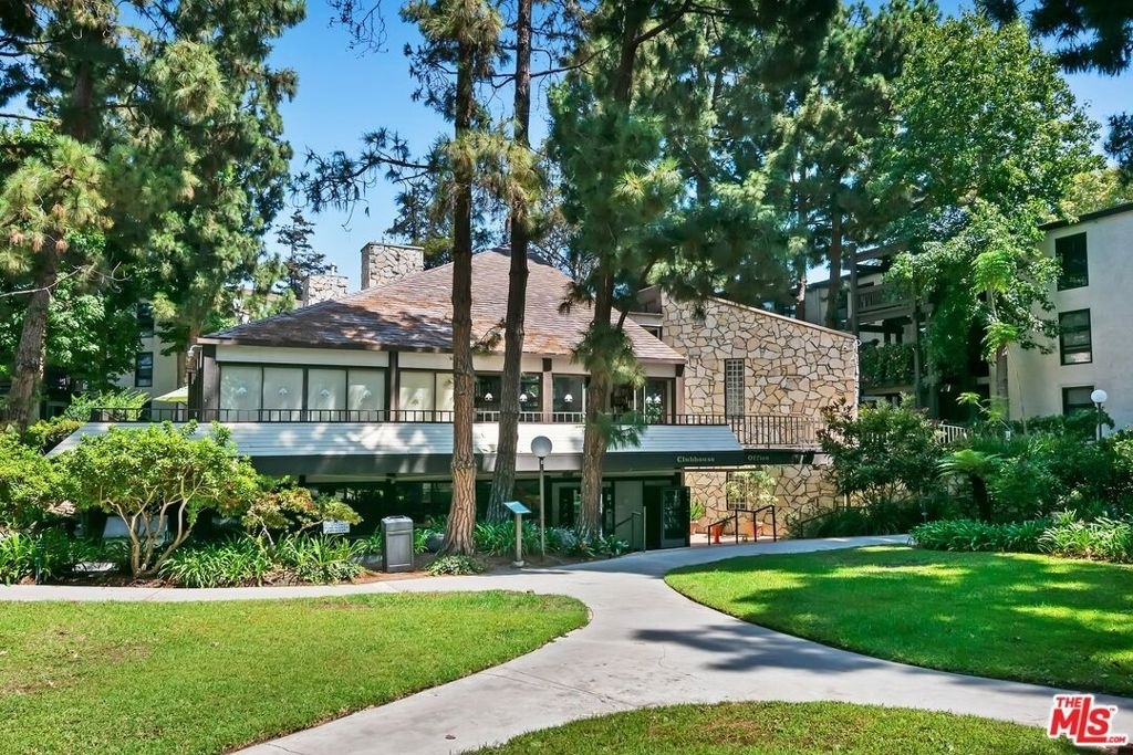 7742 Redlands Street - Photo 22