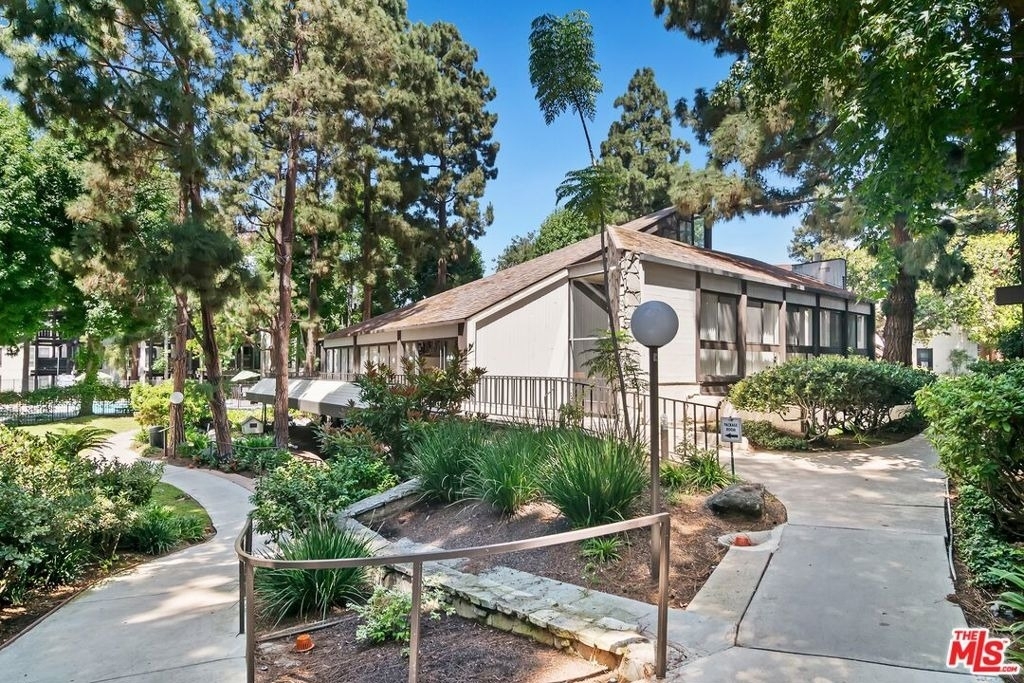 7742 Redlands Street - Photo 25