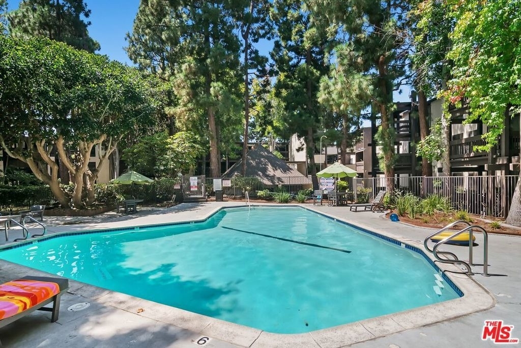7742 Redlands Street - Photo 20