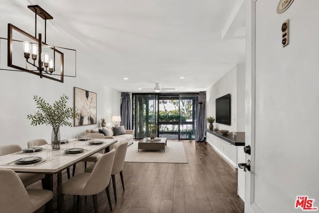 7742 Redlands Street - Photo 4