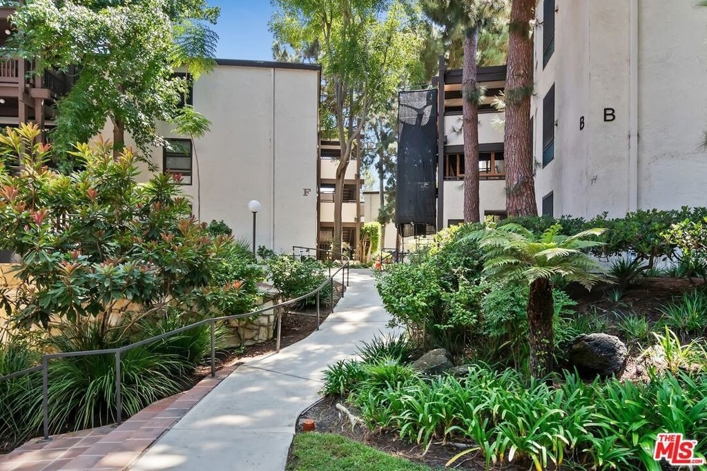 7742 Redlands Street - Photo 24