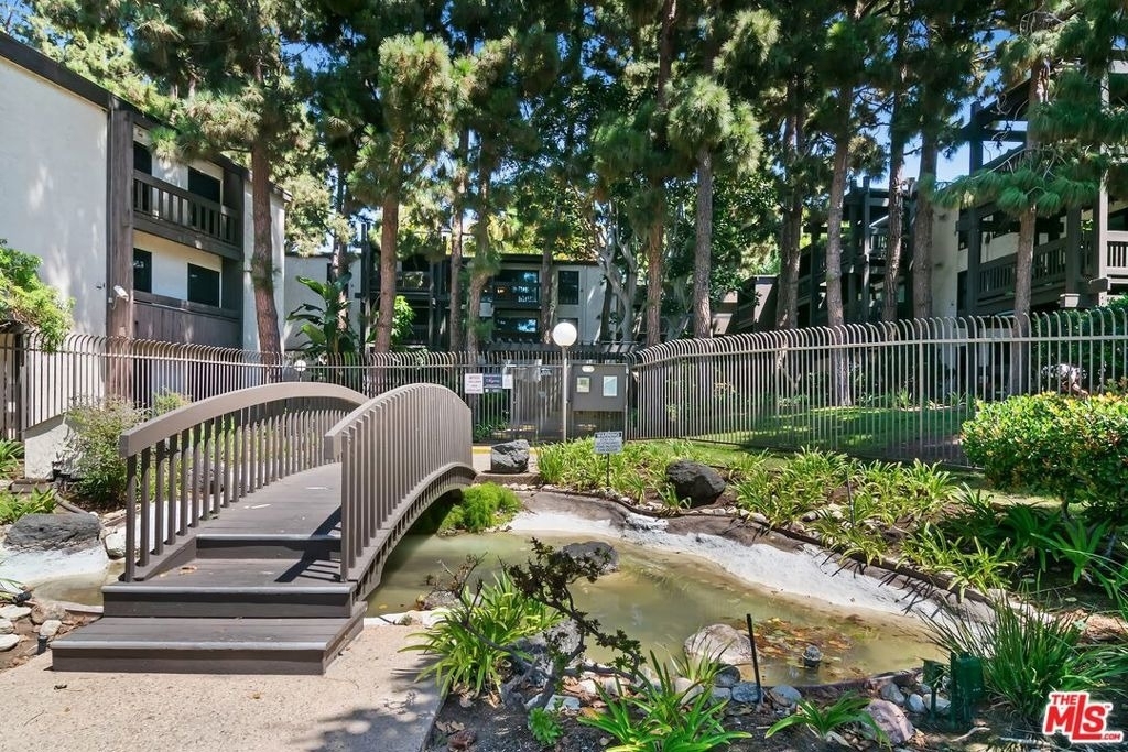 7742 Redlands Street - Photo 31