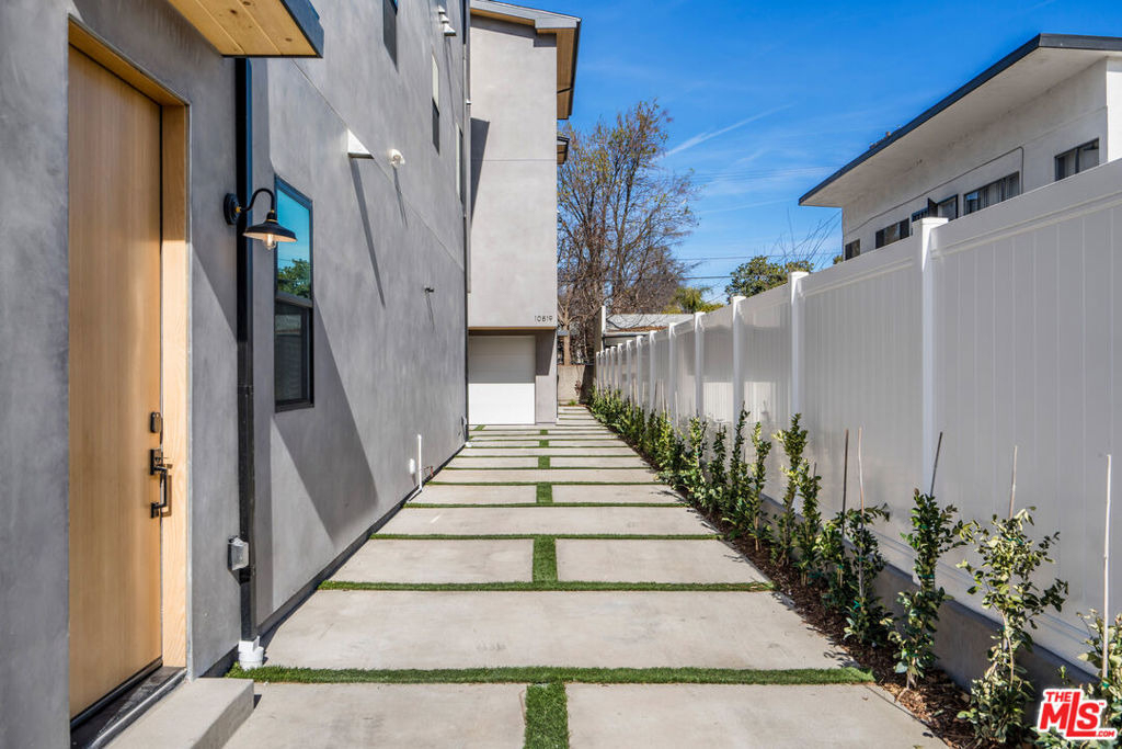 10819 Morrison Street - Photo 1
