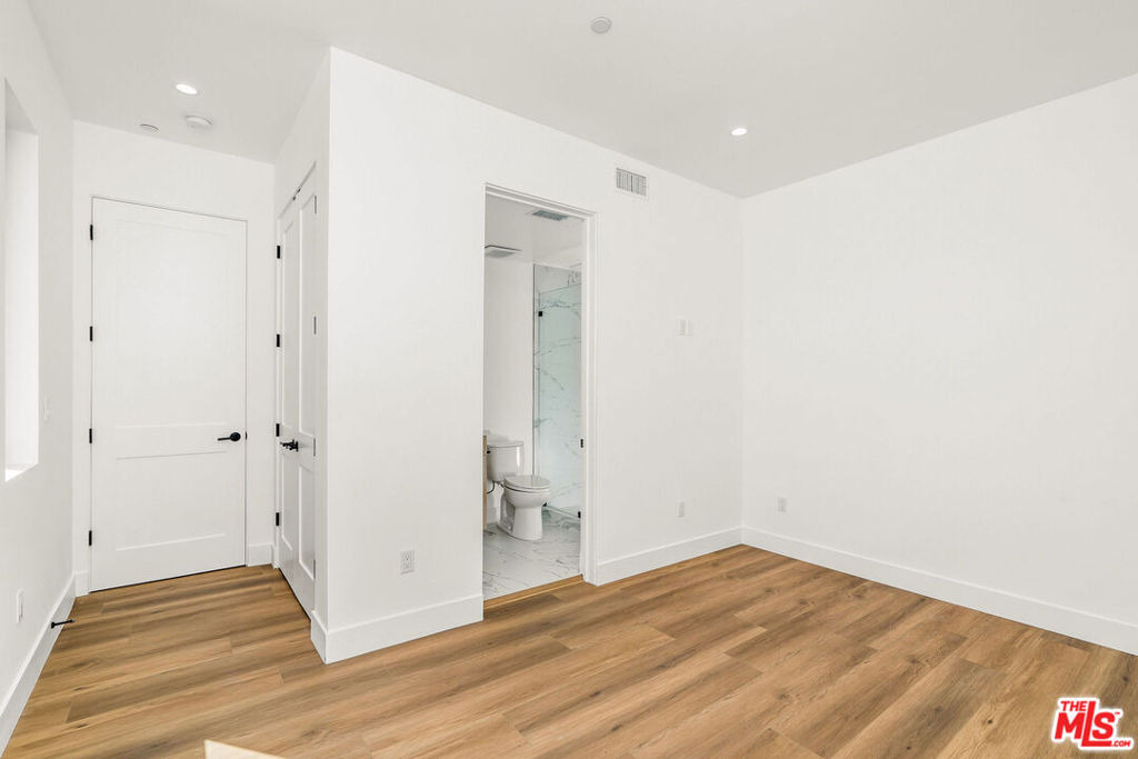2206 Carmona Avenue - Photo 15