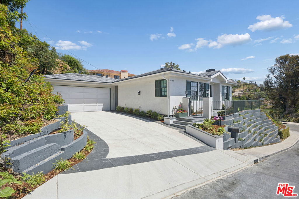 15201 Mc Kendree Avenue - Photo 1